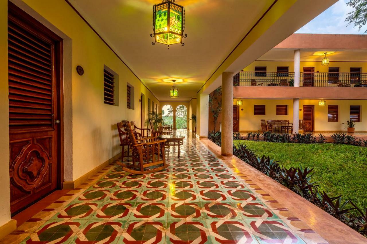 Hacienda Uxmal Plantation & Museum Hotel Exterior photo