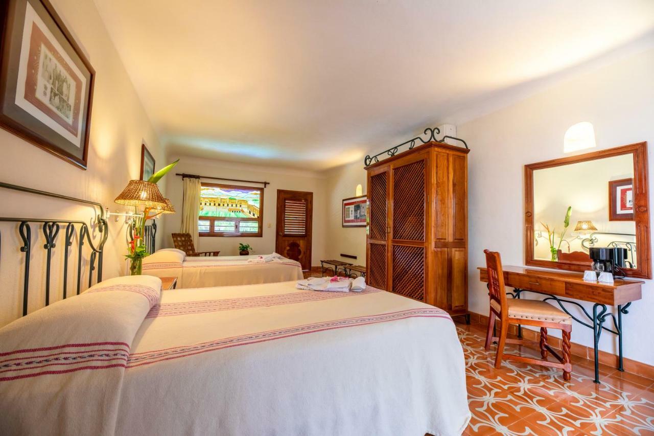 Hacienda Uxmal Plantation & Museum Hotel Exterior photo